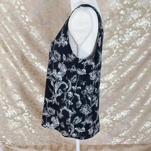 Halogen Black and White Floral Blouse Tank Top Business Casual Office Size S - Picture 4 of 8
